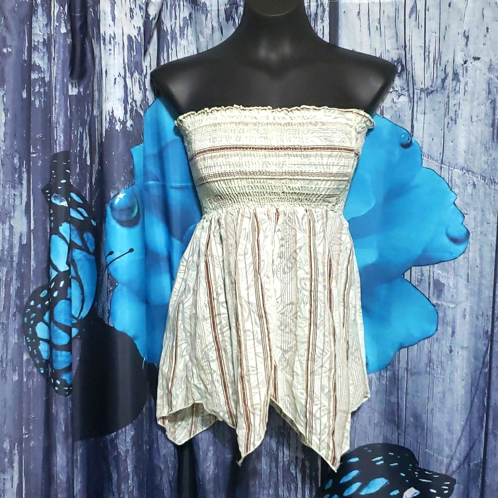 Strapless asymmetrical hem top M